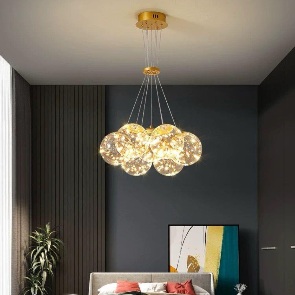 Lustra LED Starry Elegance, suspendata, cu 7 globuri, 52W, stil minimalist, auriu